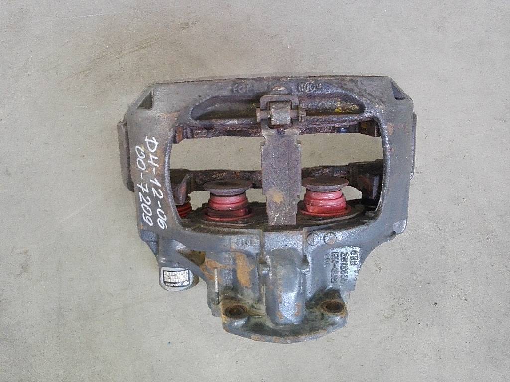 Тормозной суппорт задний daf xf105. Суппорт даф. Тормозной суппорт передний на даф 105. Тормозная система daf 105. Суппорт даф 105 задний.