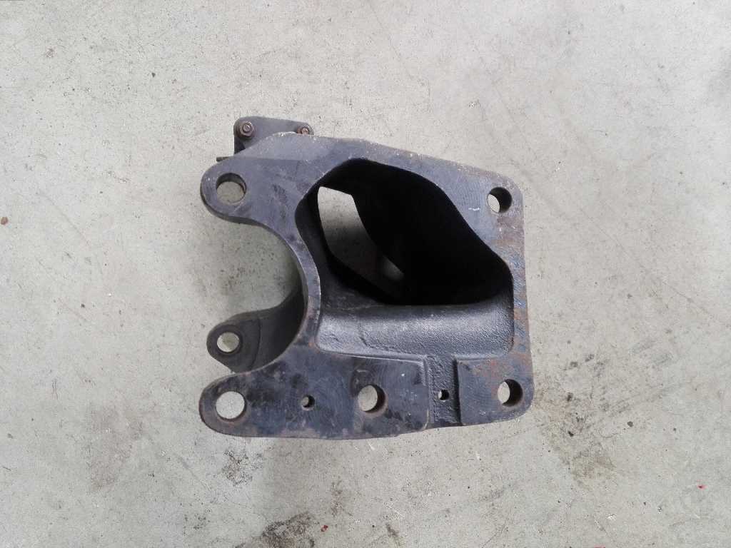 кронштейн гур газ 66. кронштейн гура. кронштейн гура dongfeng 244. кронштейн газ-3309 крепления гура 3309-3403015. кронштейн гура.